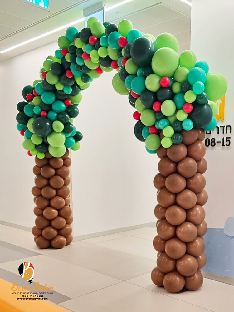 שער עץ אורגני בעיצוב אפרת